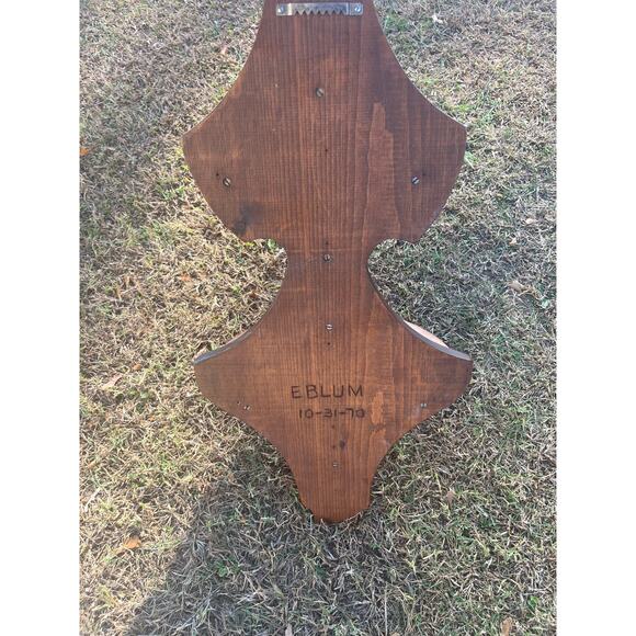 Vintage Maple Wood Shelf: Handcrafted 2-Tier 25” Scrolled Display. - Picture 3 of 3